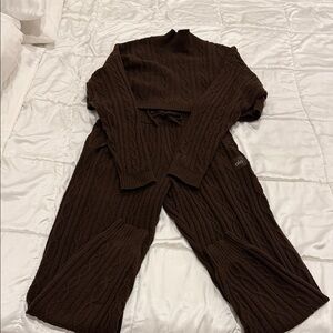 ALO Yoga Cable Knit Lounge Set - Chocolate Brown